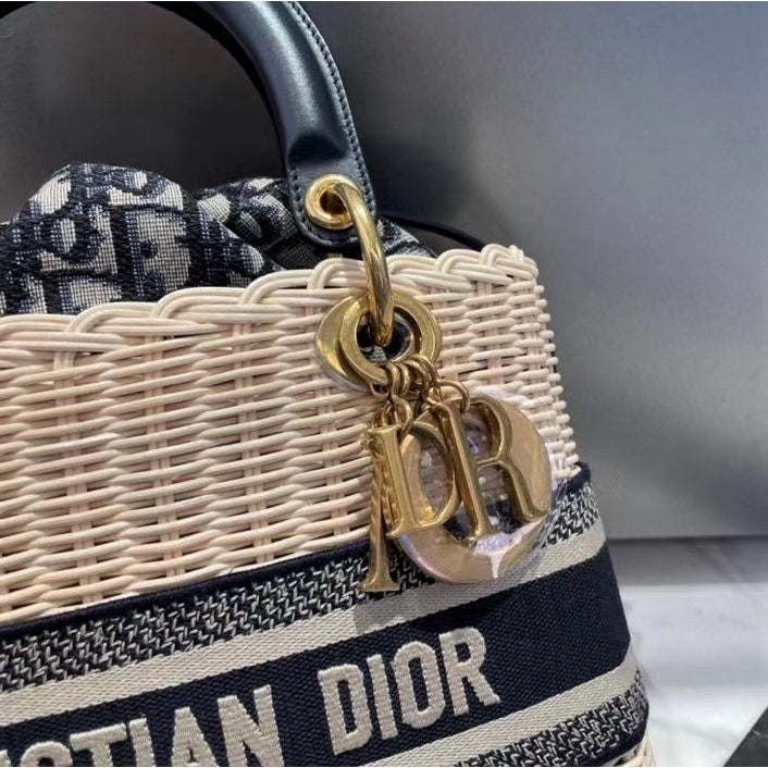 DR Lady Oblique Bag